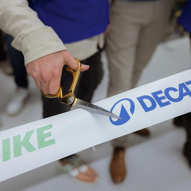 Decathlon eröffnet großen Rebike‑Shop am Alexanderplatz