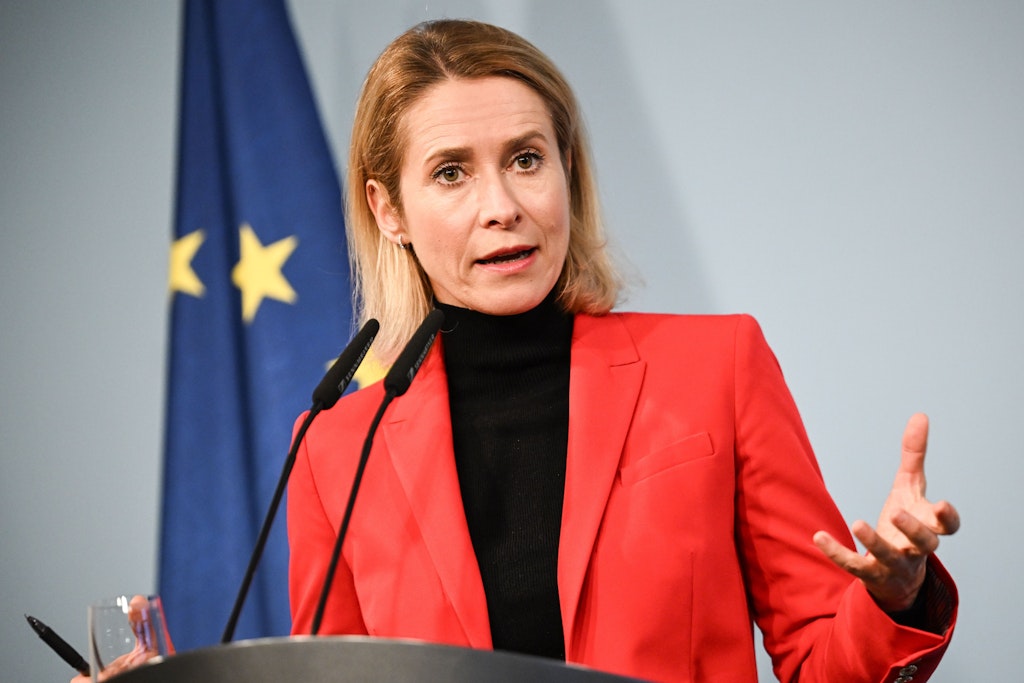 Völkerrecht nur „selektiv“? Kaja Kallas verteidigt EU-Strategie gegen De-Masi-Kritik