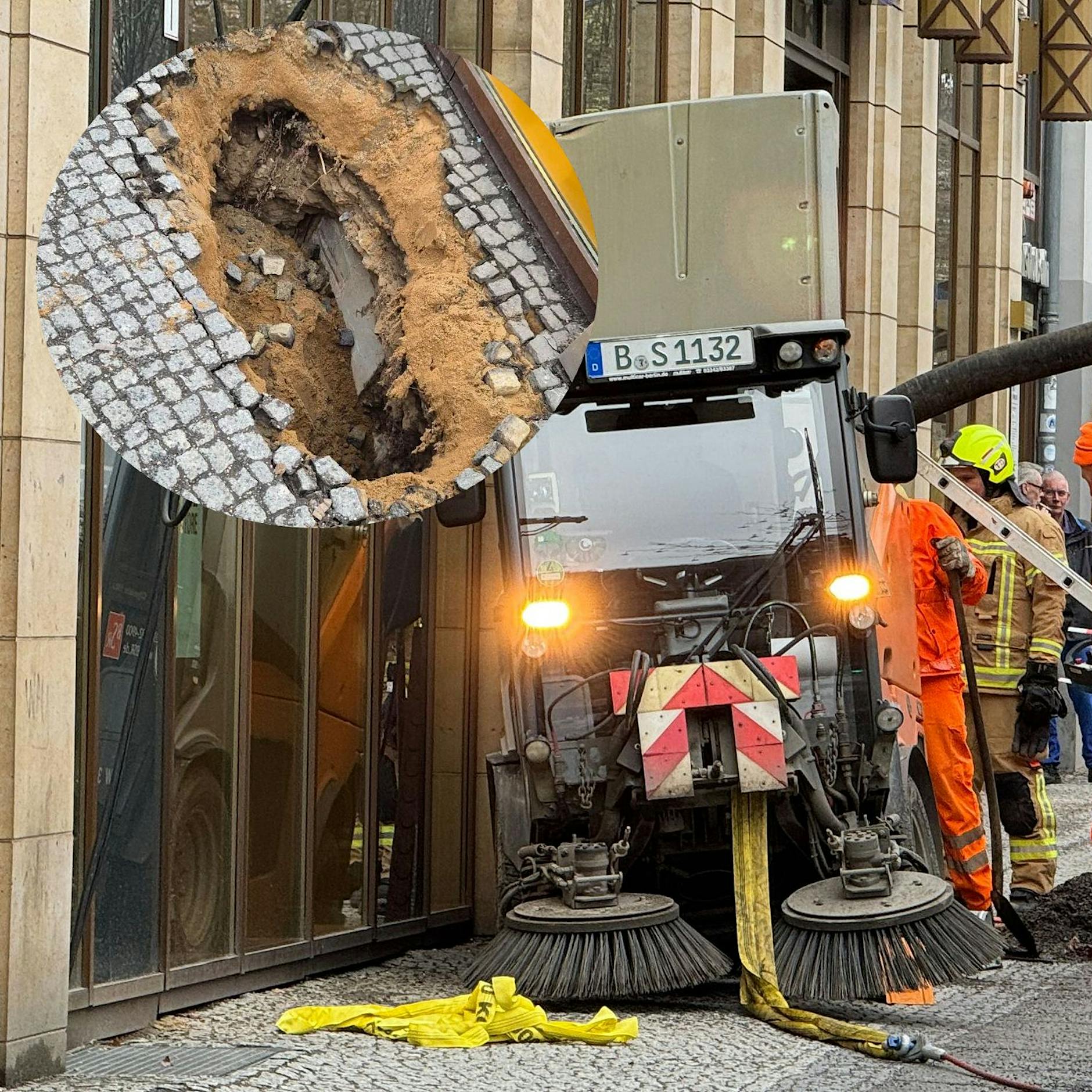 Kehrmaschine reißt riesiges Loch in die Schloßstraße – die Bilder hier