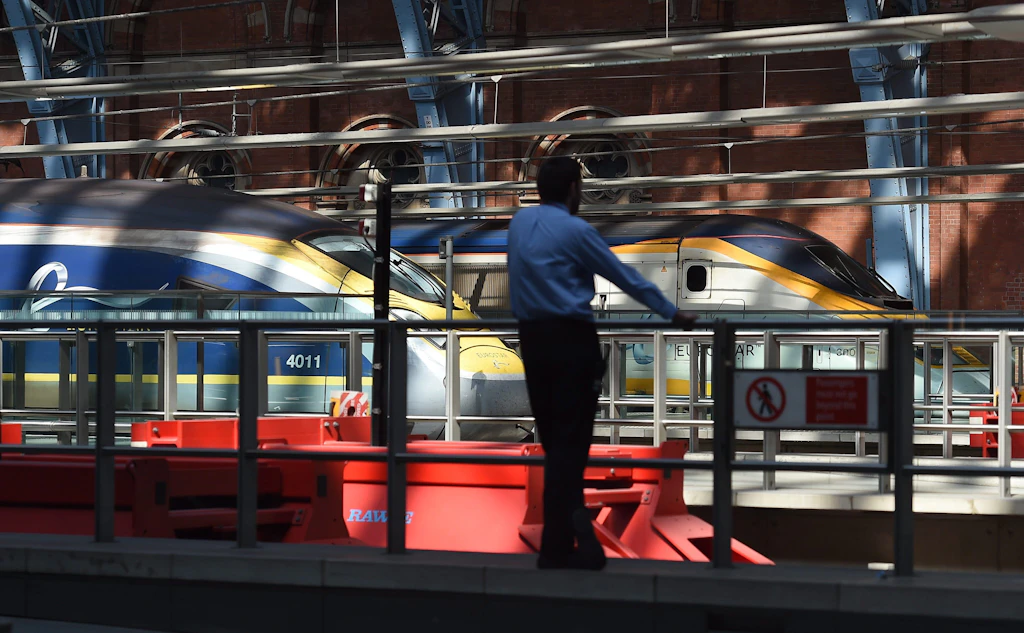 Dijital ETA olmadan Büyük Britanya'ya giriş artık mümkün değil