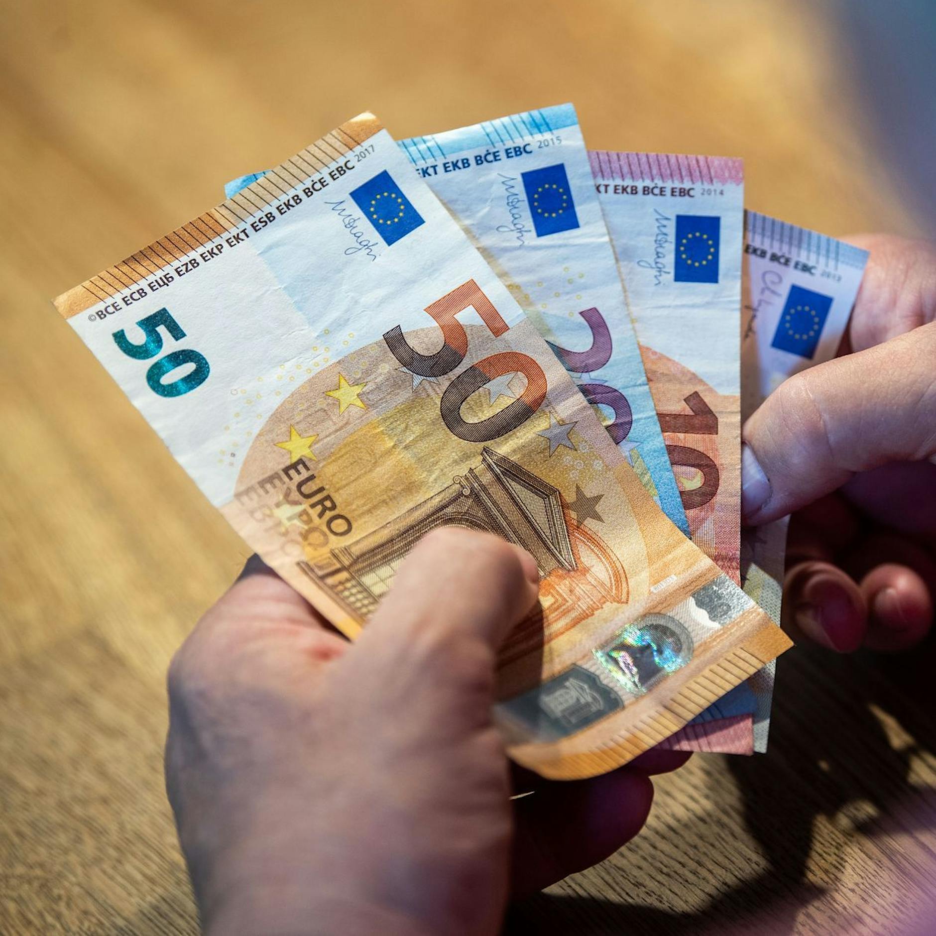 Weniger Rente für Millionen Deutsche – wegen Krankenkasse!