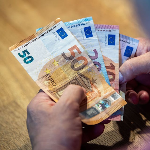 Weniger Rente für Millionen Deutsche – wegen Krankenkasse!