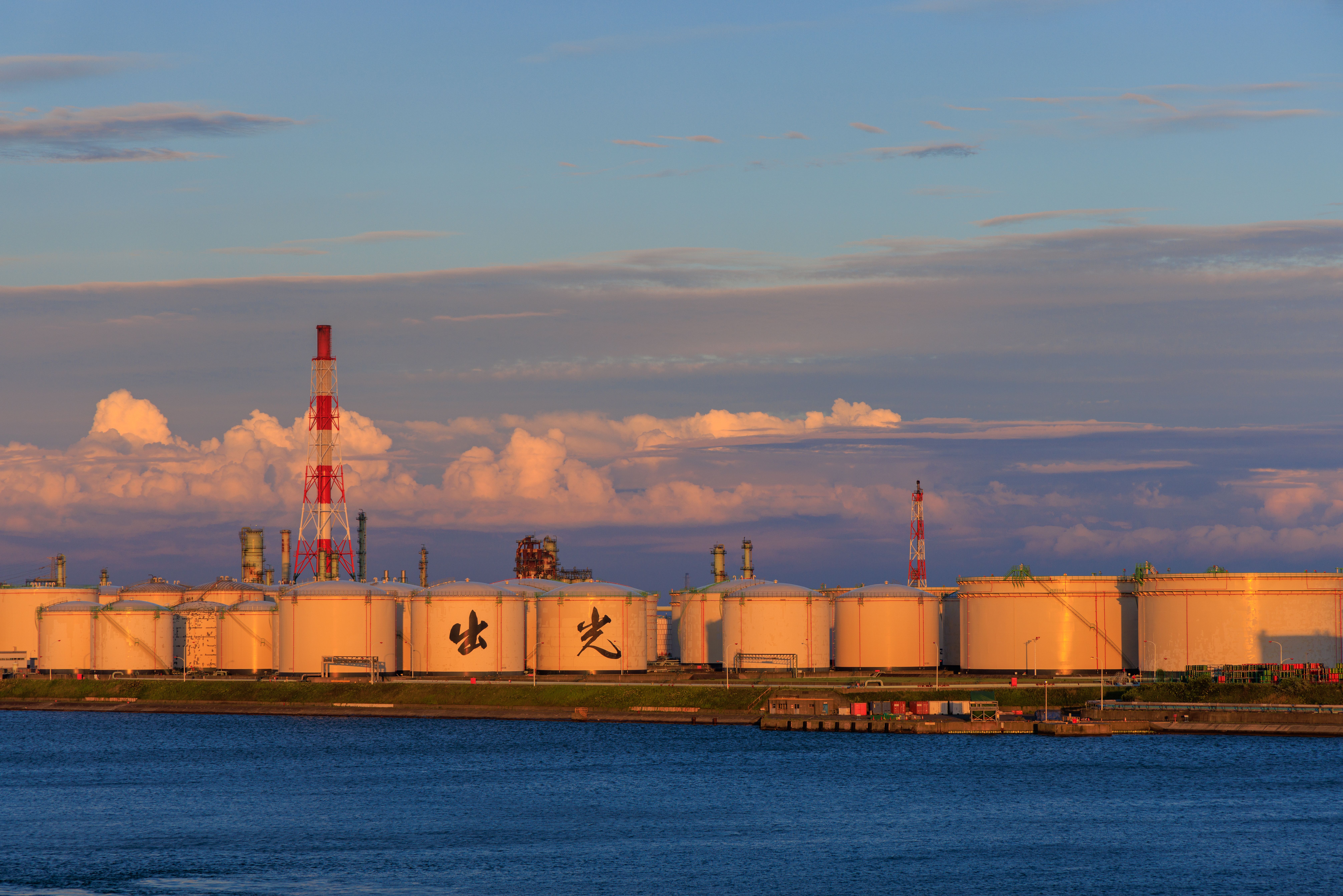 Japan dominiert den globalen LNG-Handel: Rekordmengen ins Ausland verkauft