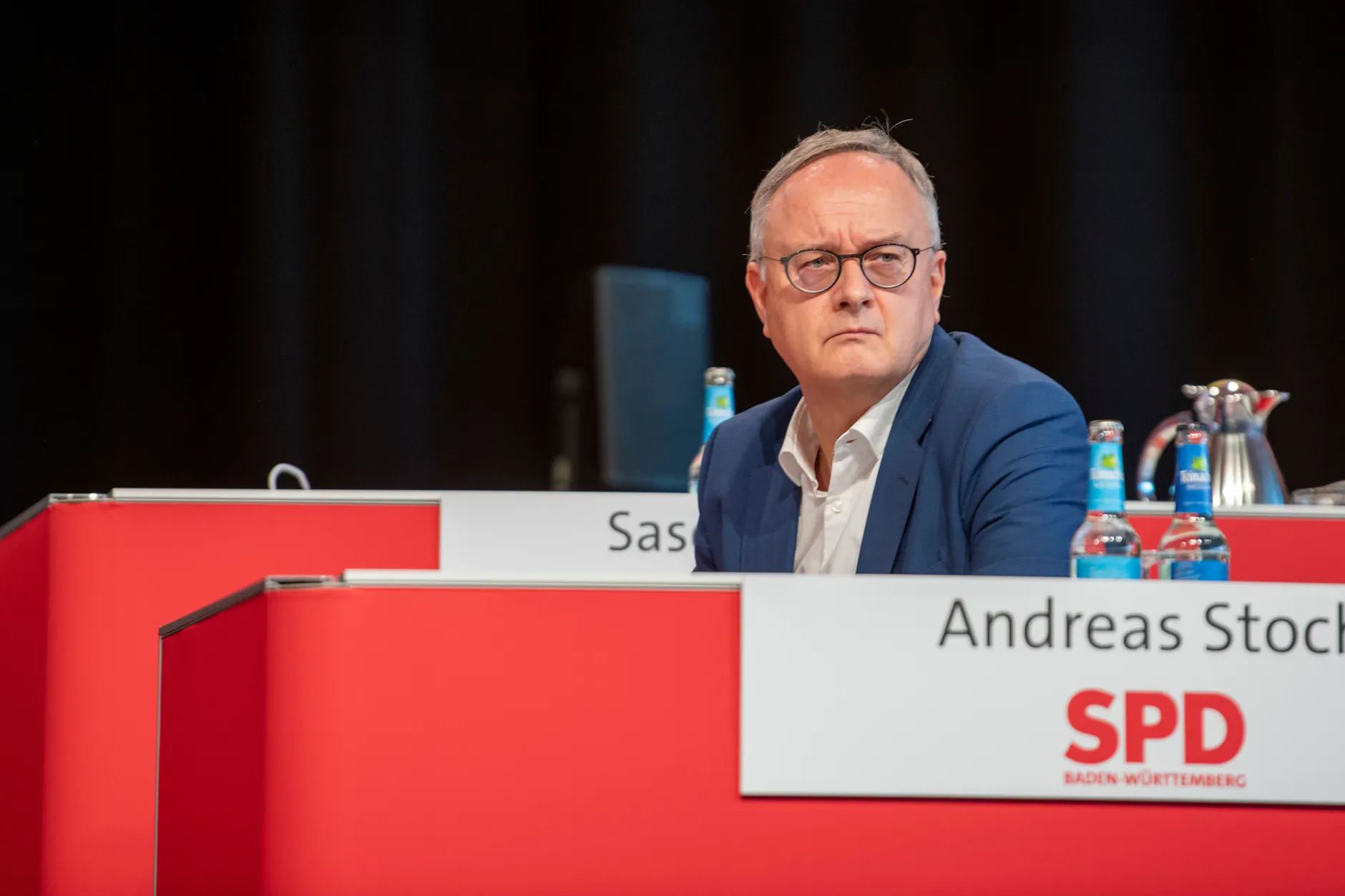 SPD-Kandidat schickt Fahrer zum Pastetenkauf nach Frankreich.