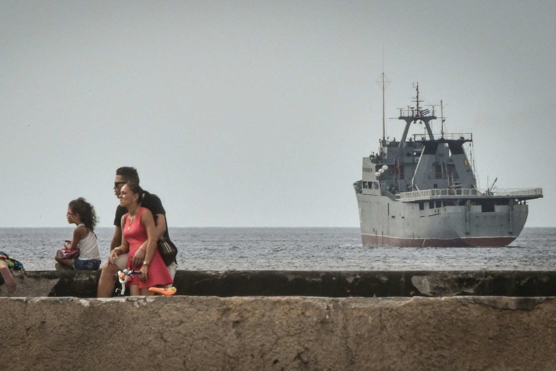 Ein Schiff der kubanischen Küstenwache in Havanna
