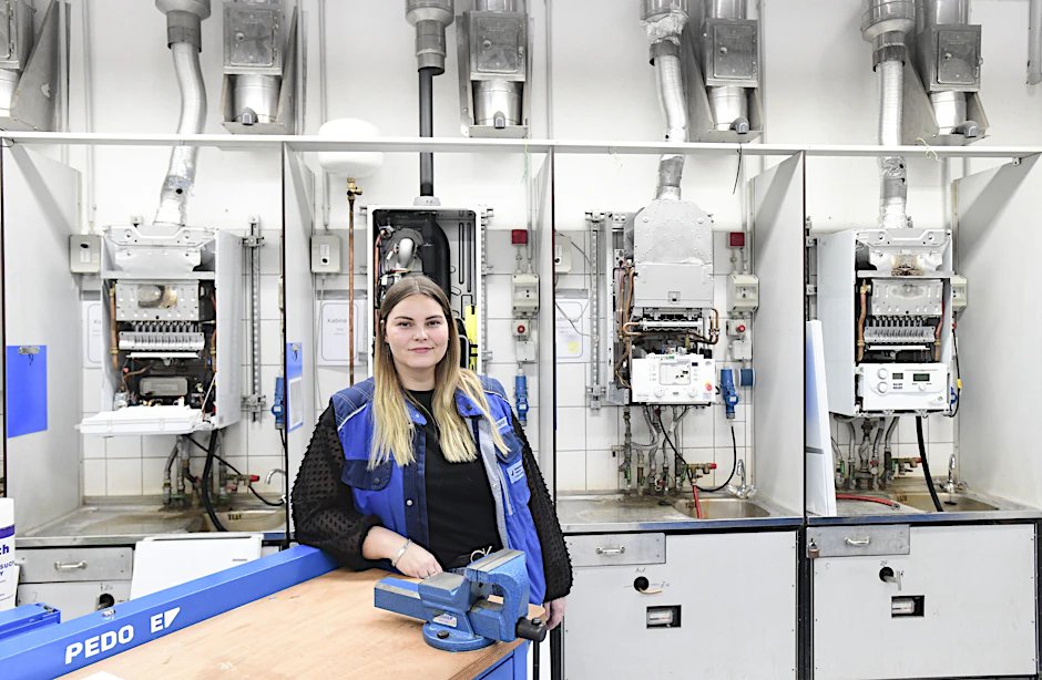 Frauen im Handwerk: Installateur- und Heizungsbaumeisterin Jasmin Burghof hat sich auf dem Bau durchgesetzt.