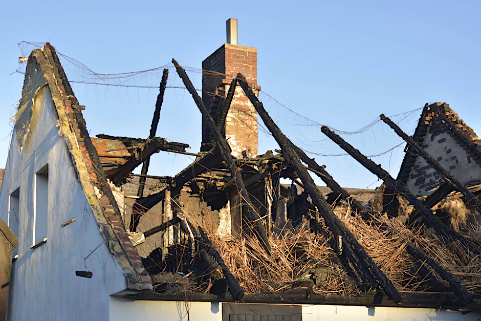 Könnte am Immobilienmarkt vermutlich auch als "Juwel" durchgehen: Eine Brandruine (Symbolbild).