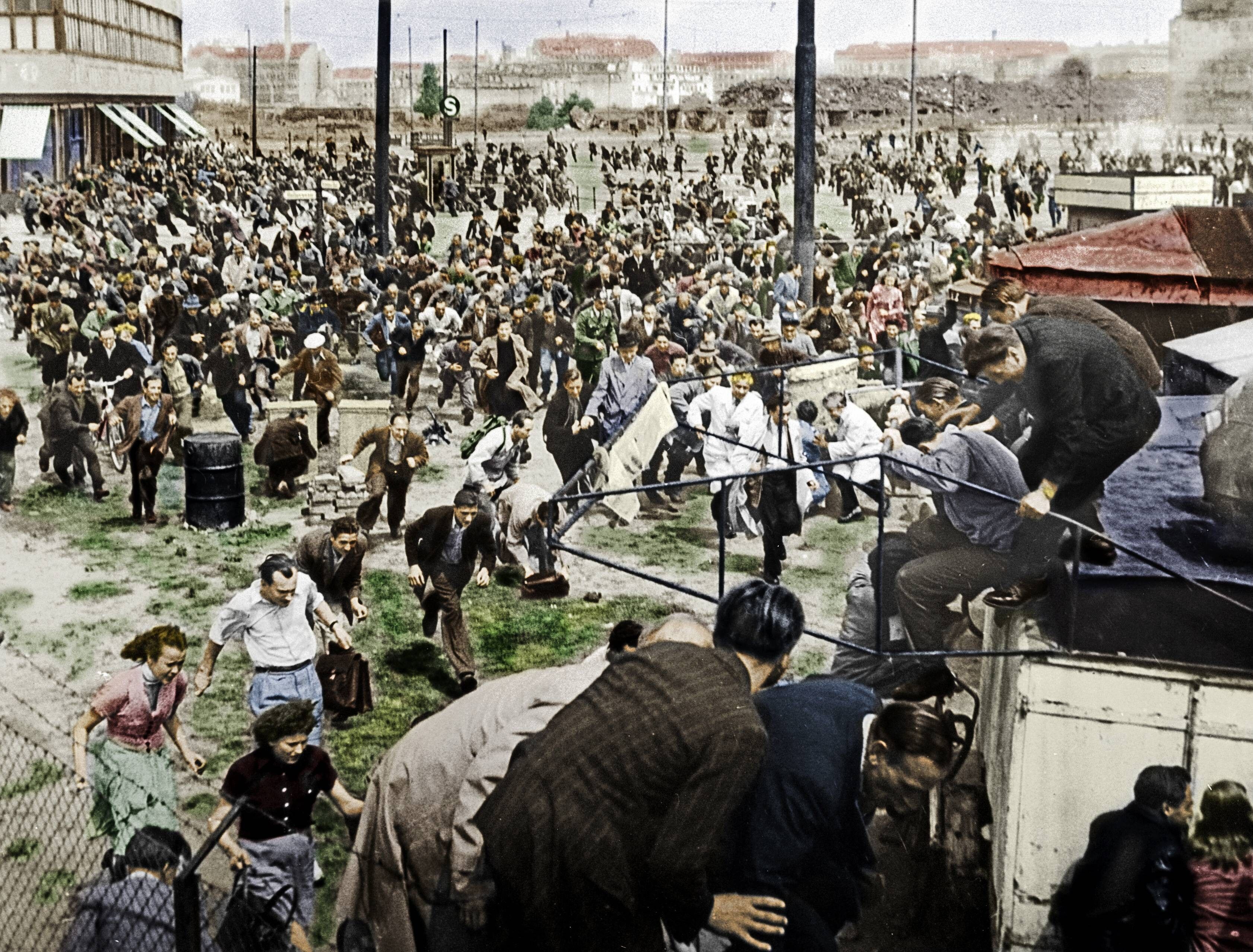 Image - Von Panzern, Putschen und Pausen: Berlins verrückte Streik-Historie