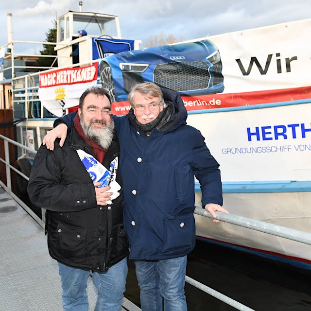 Was ist mit dem Hertha-Schiff? Da steht jetzt HSV drauf!