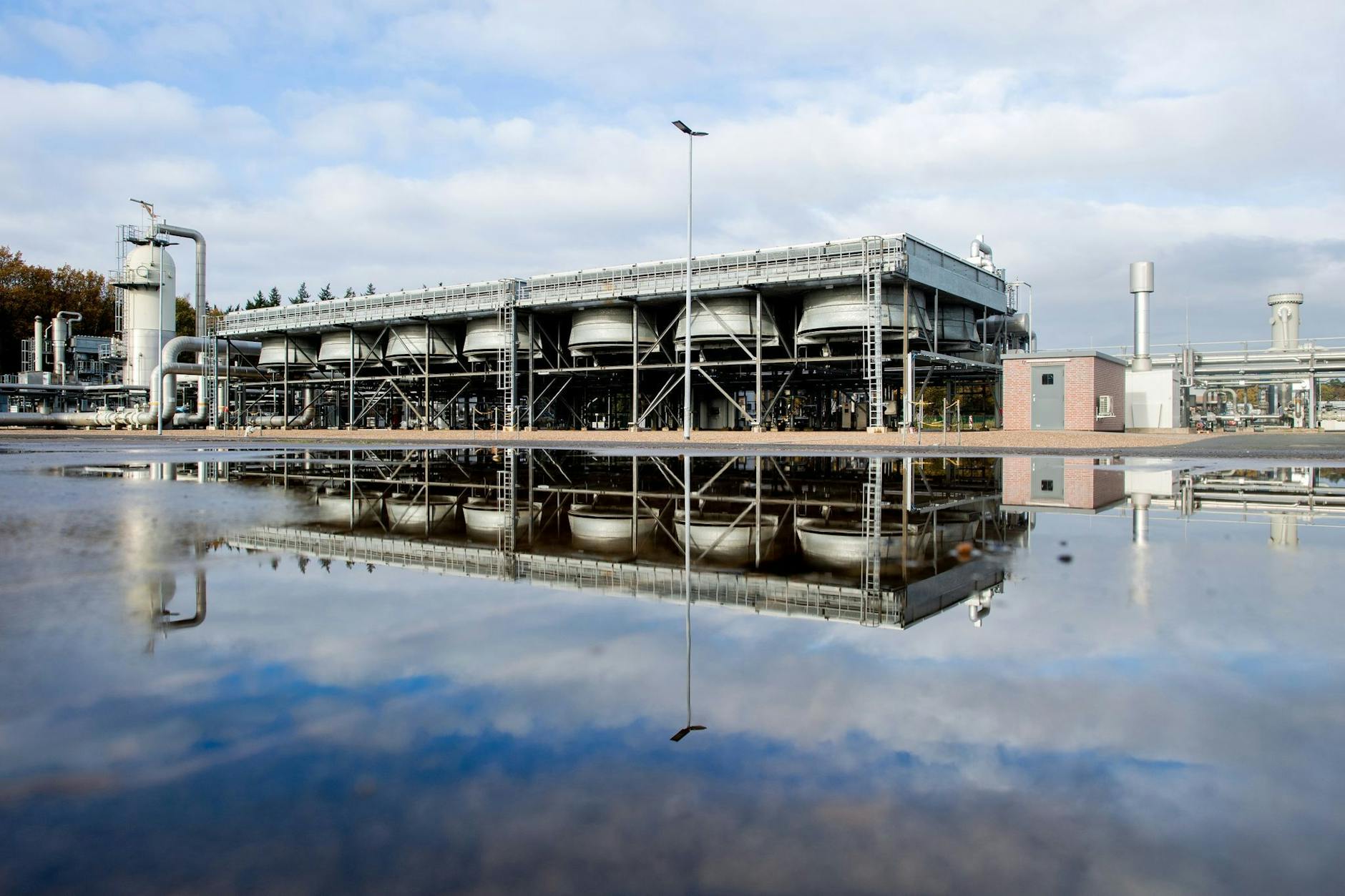 Die Gasspeicher in Deutschland leeren sich immer weiter. Reagiert die Bundesregierung jetzt mit einer staatlichen Reserve?