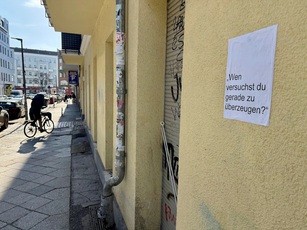 Weisheiten an der Wand: Es gibt Alternativen zu den vielen Graffitis in Berlin