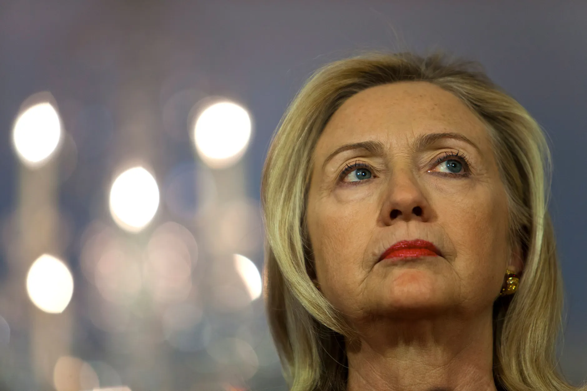 Hillary Clinton weist Vorwürfe im Epstein-Ausschuss zurück.