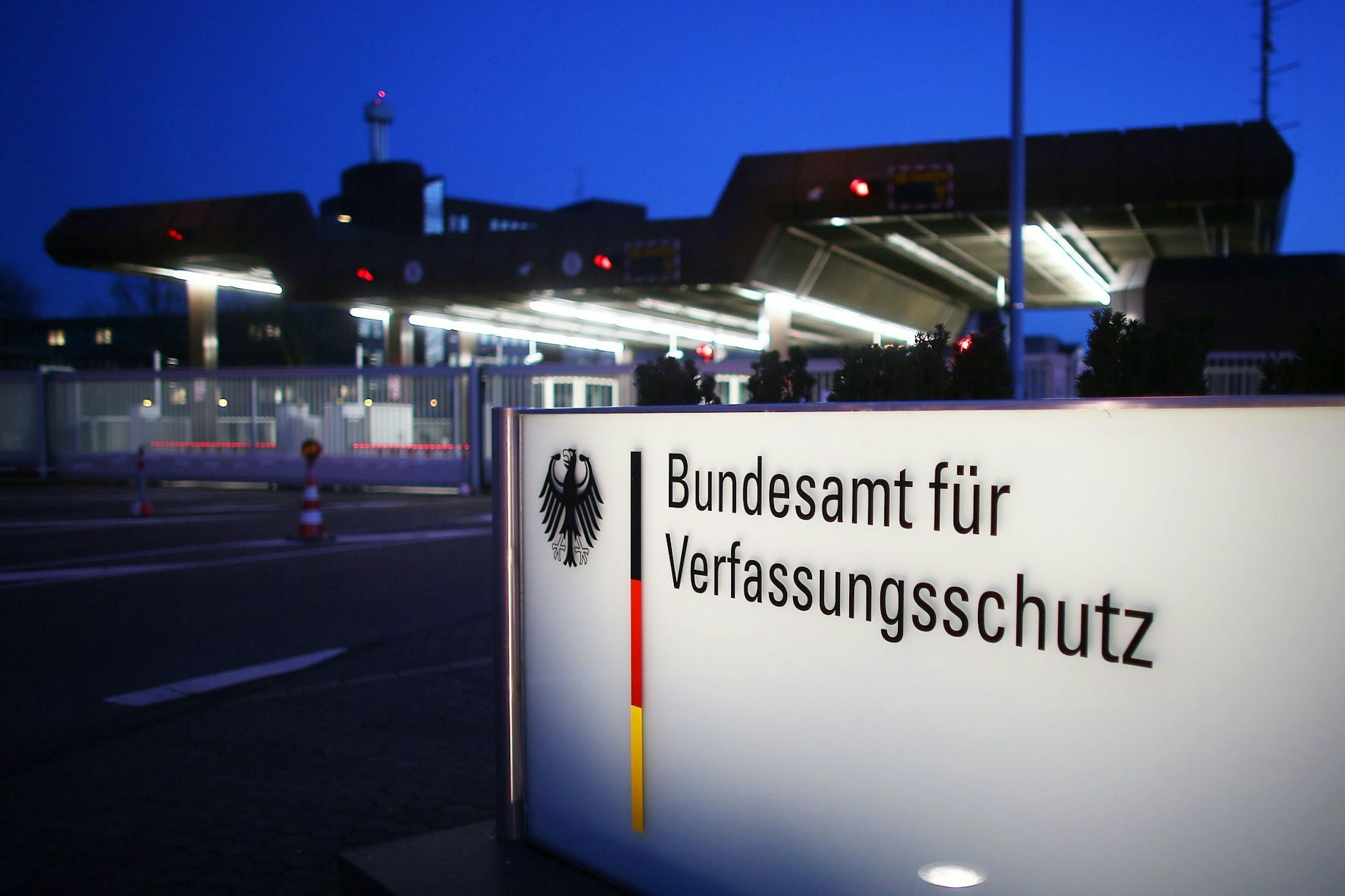 Das Bundesamt für Verfassungsschutz muss sich bis zur Einstufung der AfD noch etwas gedulden.