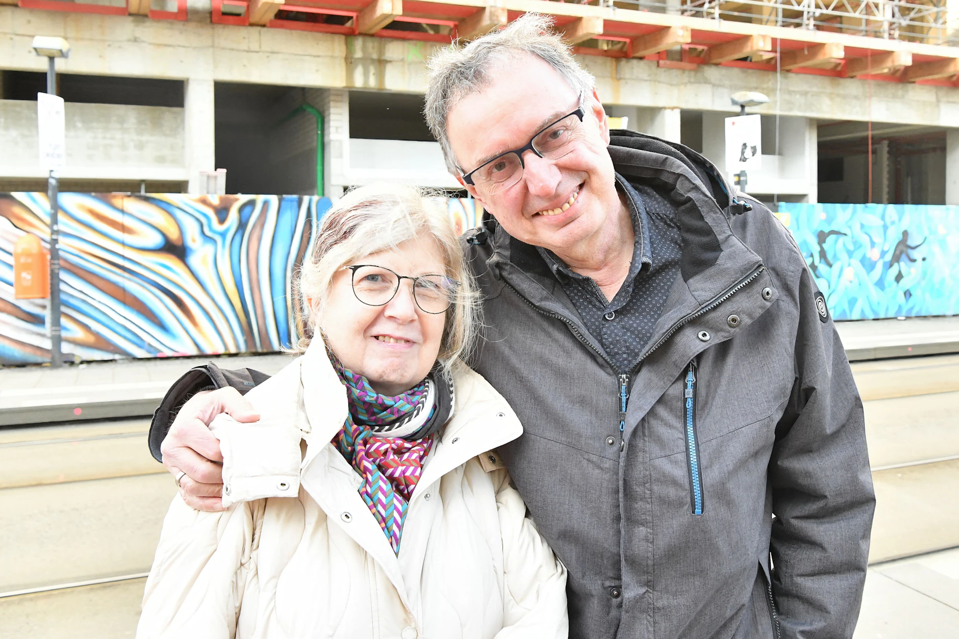 Heike und Michael Schüler aus Nürnberg haben sich in ihrem Hotel nach Alternativen umgesehen.