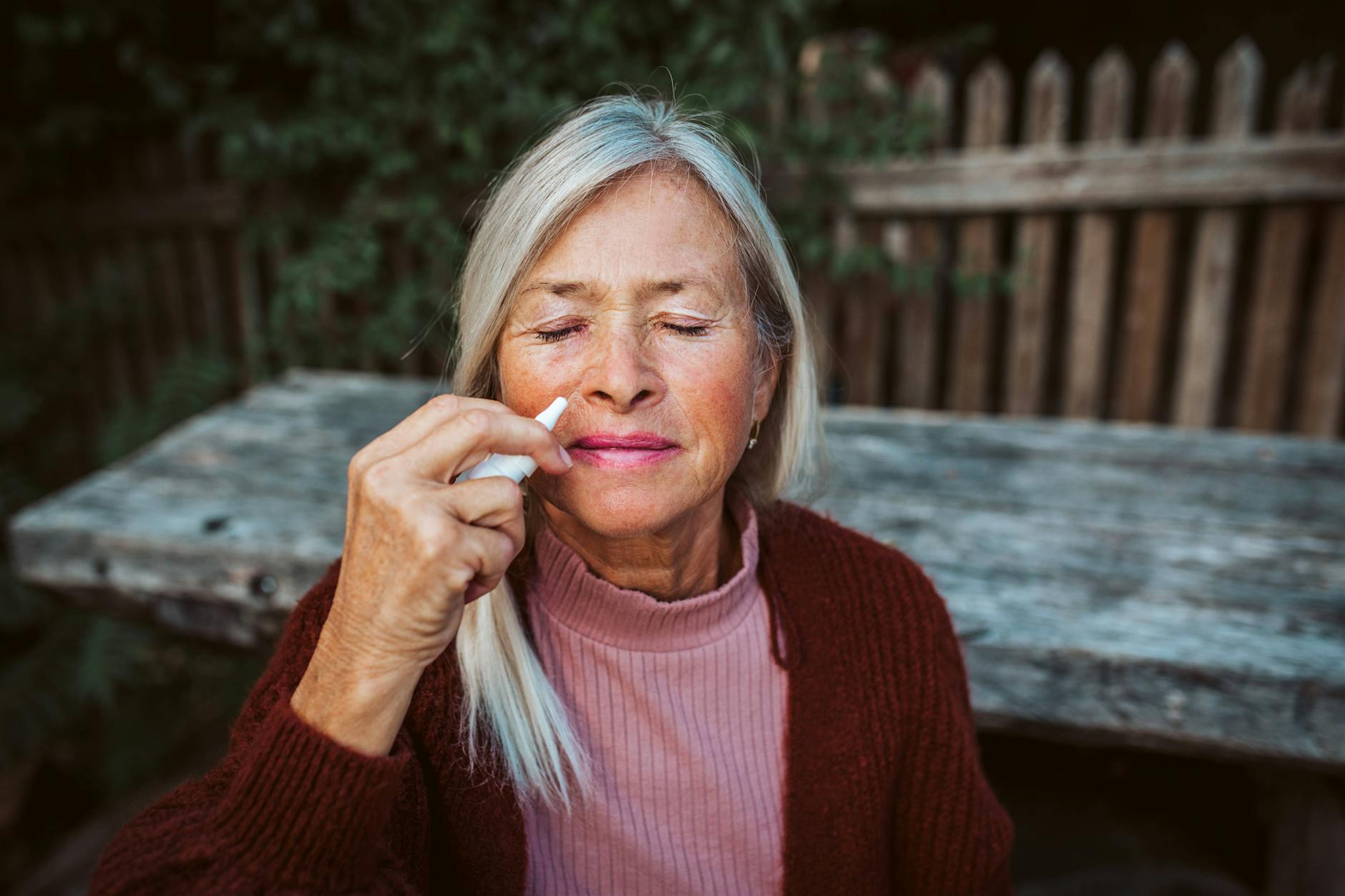 So verwenden Sie Nasenspray richtig – Vermeiden Sie diese Fehler!