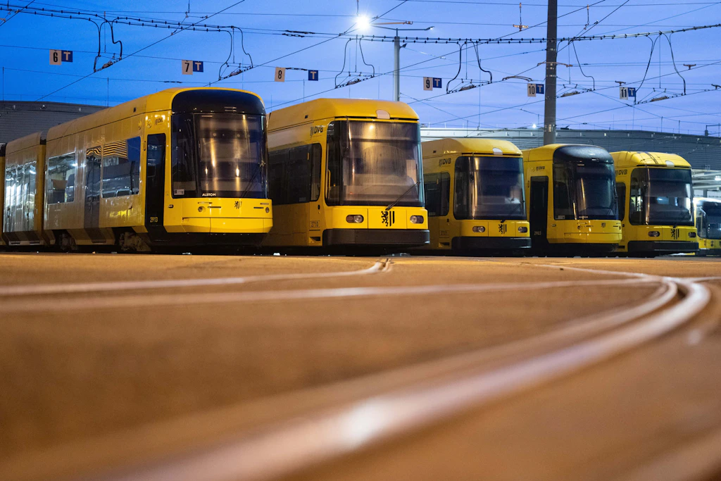 Warnstreik legt Nahverkehr in Sachsen, Sachsen-Anhalt und Thüringen lahm
