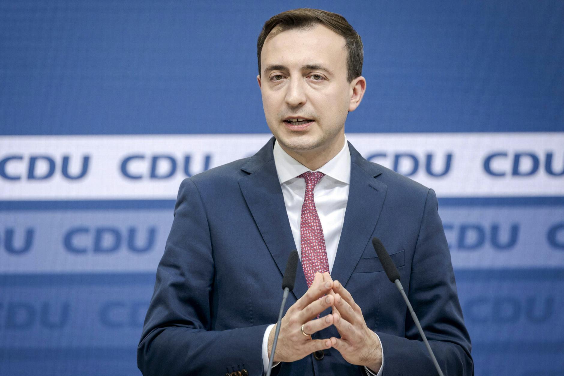 Paul Ziemiak bei einem CDU-Auftritt: In der ZDF-Talkshow „Markus Lanz“ warnte der CDU-Politiker eindringlich vor der AfD.