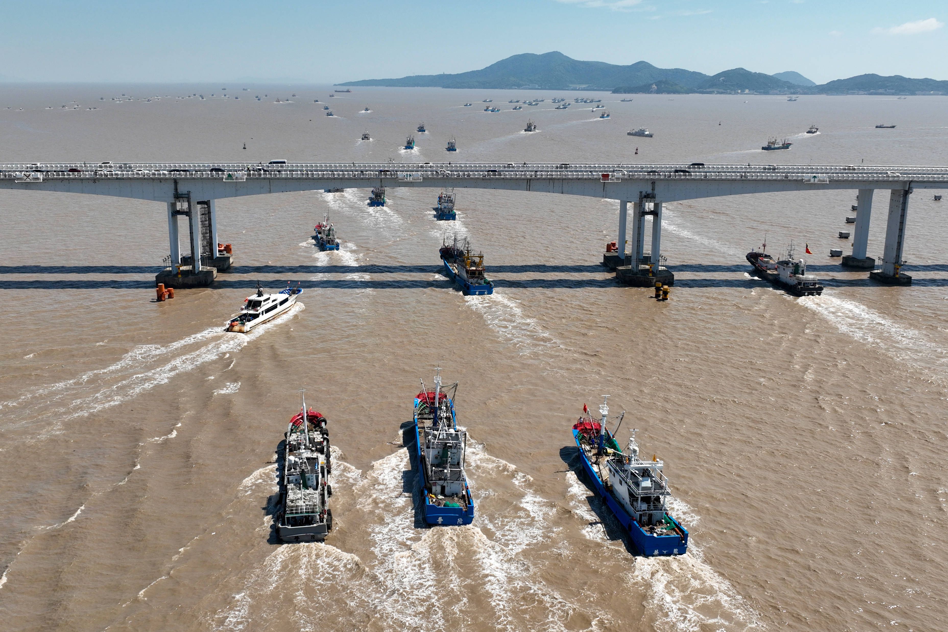 Satellitenbilder zeigen ungewöhnlichen Aufmarsch von chinesischen Fischerbooten vor Japan