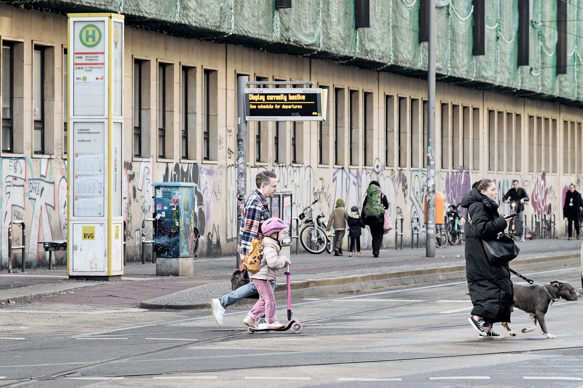 Nichts geht mehr: Verdi hat für den 27. und 28. Februar 2026 in 14 Bundesländern zu Warnstreiks im Nahverkehr aufgerufen.