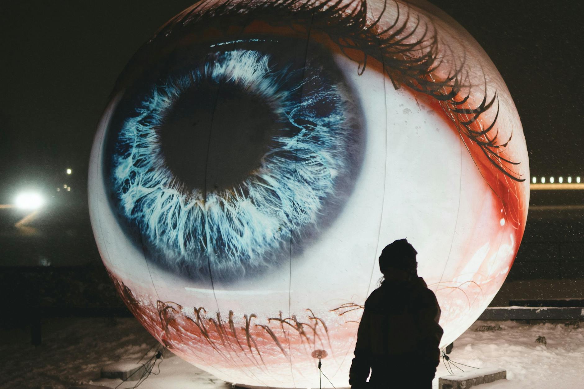 Gesehen: eine Installation im Schnee