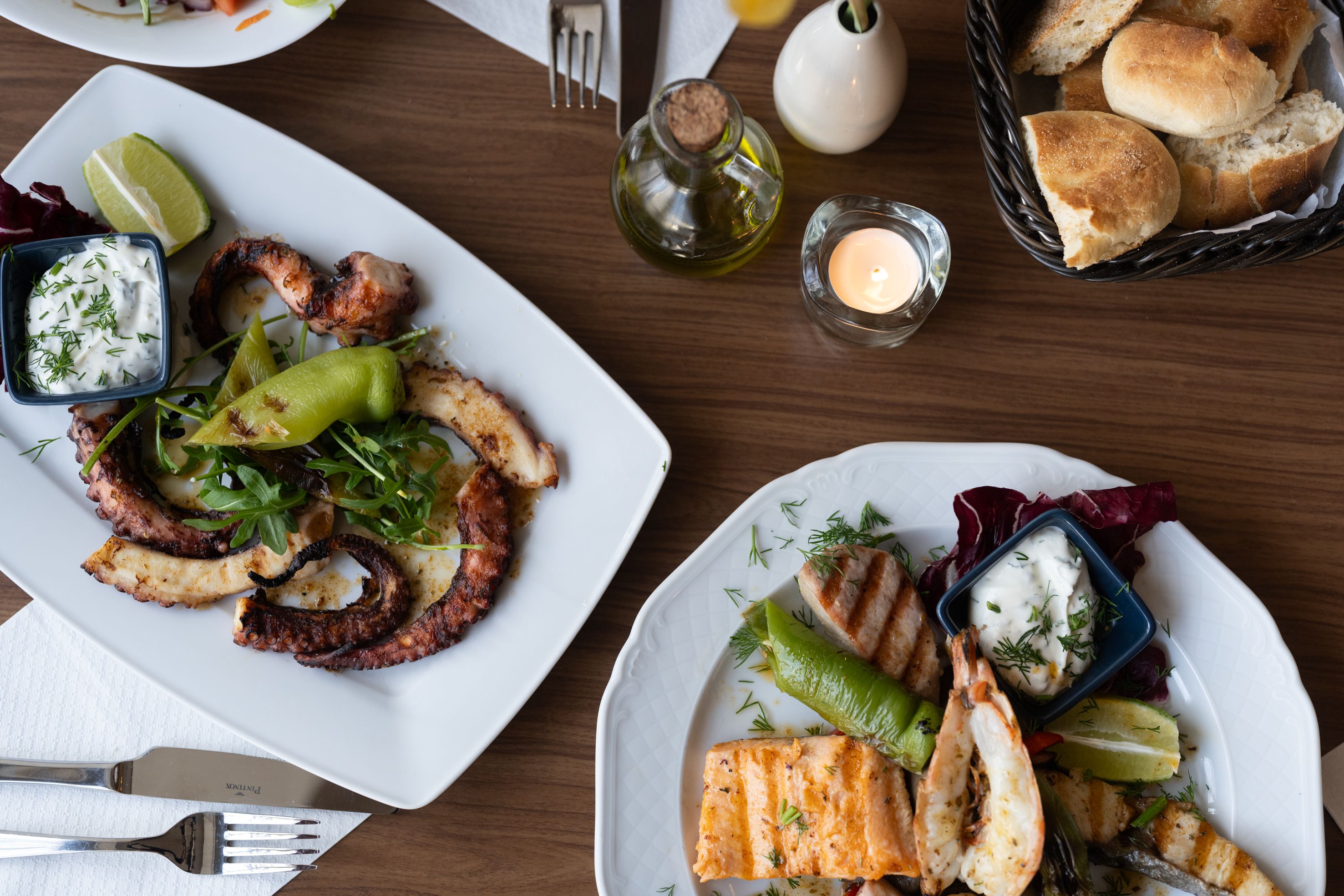 Charlottenburg: Ein Besuch in der Ahtapot Fischbar ist wie ein Sommertrip ans Meer