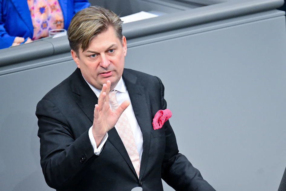 Immunität erneut aufgehoben: Durchsuchungen bei AfD-Abgeordnetem Krah