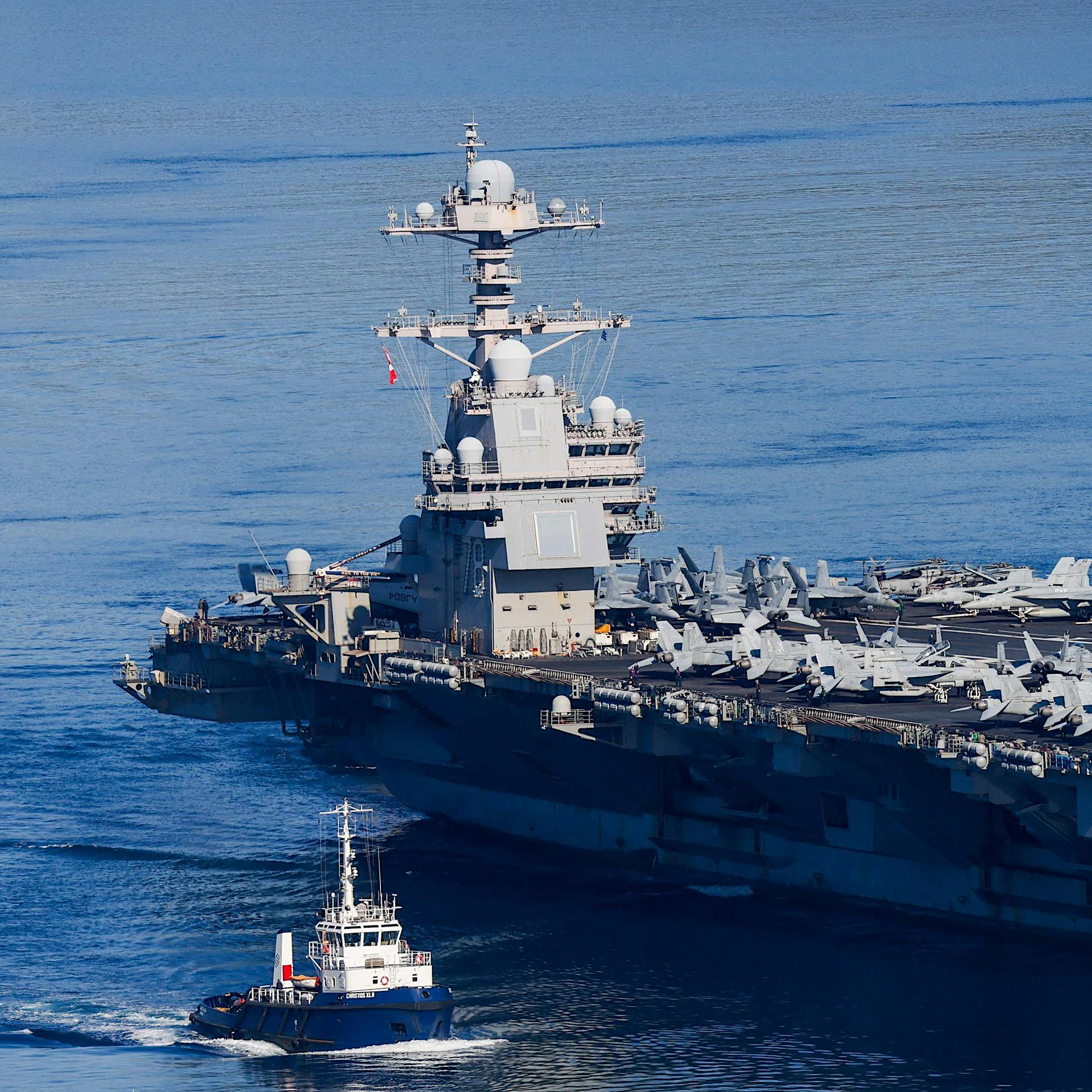 Trump erhöht den Druck: Größtes Kriegsschiff der Welt vor Israels Küste eingetroffen