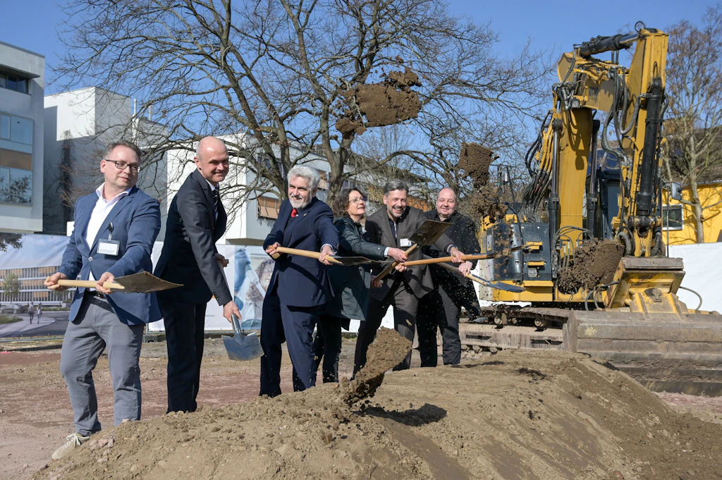 Sachsen-Anhalt: Spatenstich für neues Pandemie-Resilienz-Zentrum in Halle
