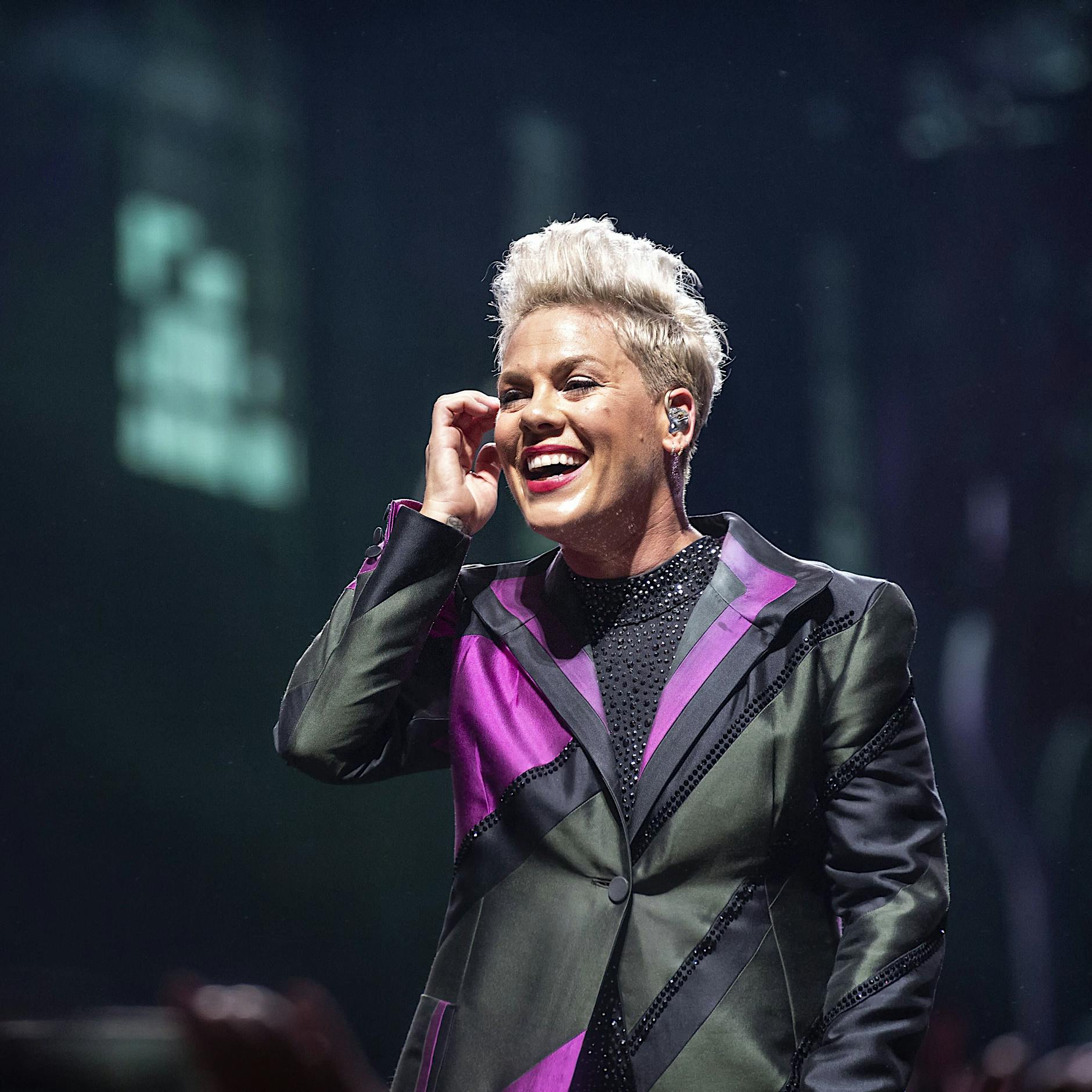 Pink kontert Trennungsgerüchte: Wollt ihr nicht lieber über die Epstein-Akten sprechen?