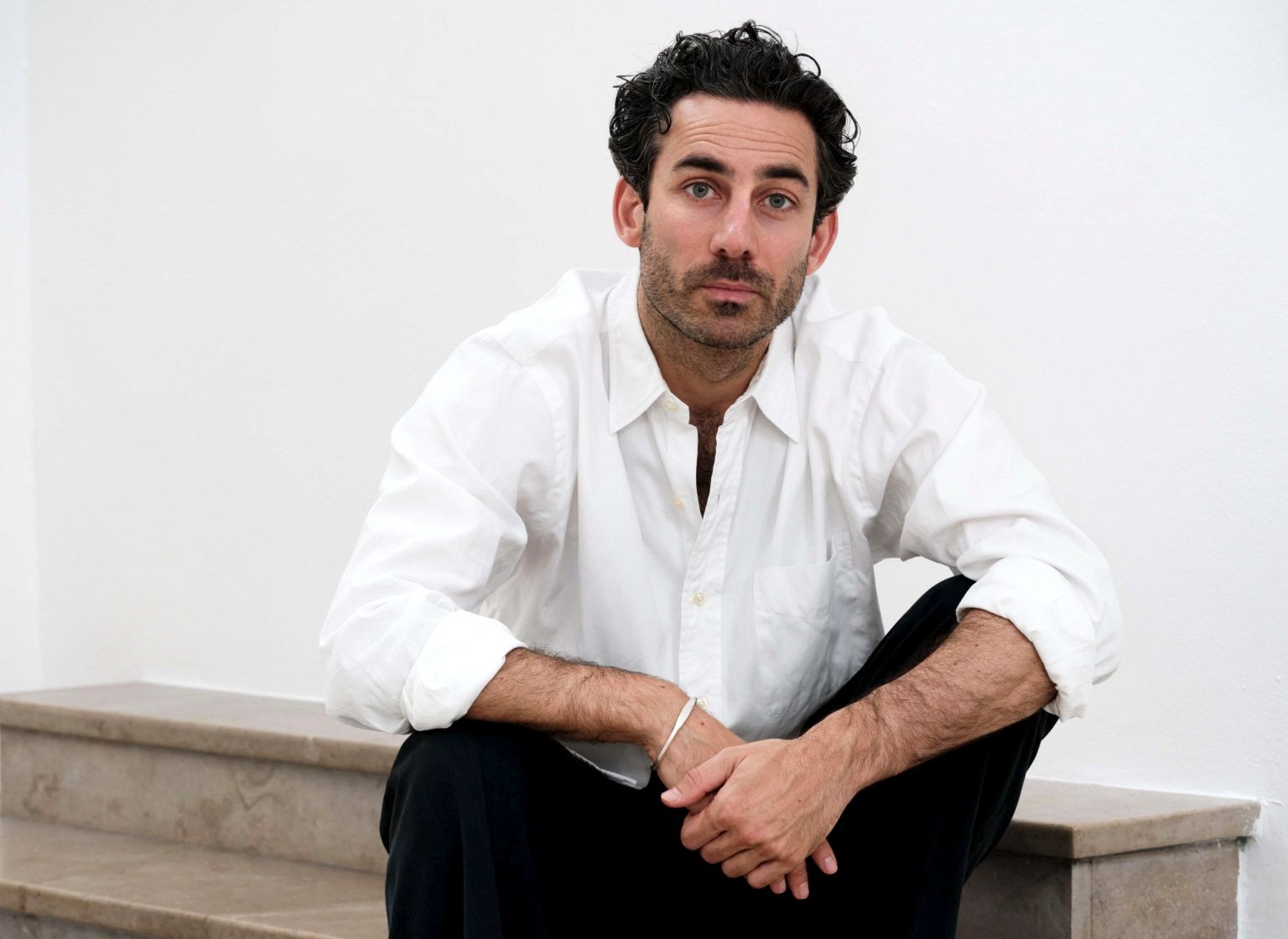 „Diamanten“ von David Vajda: Tod, Liebe und Zerfall