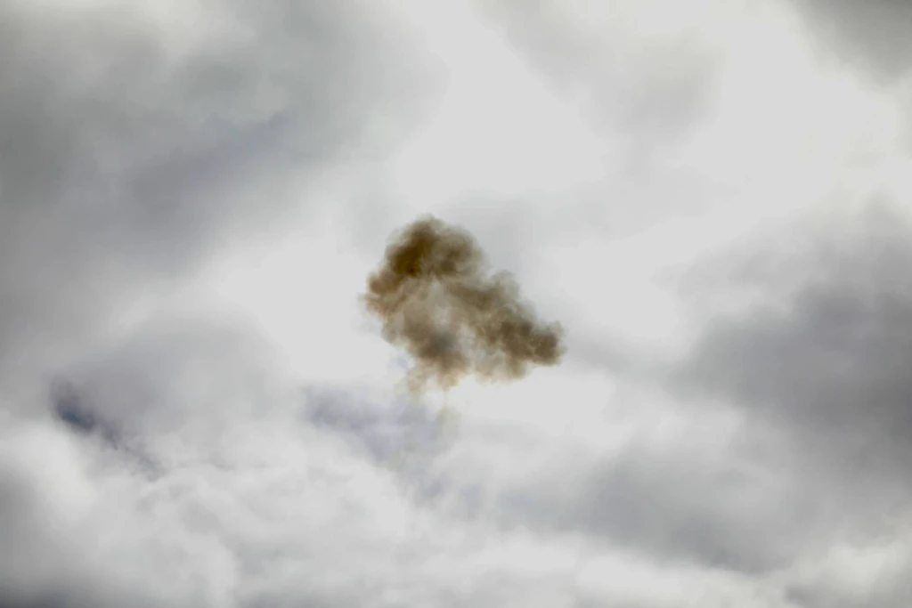 Israelische Luftabwehrsysteme haben mehrere Raketen über dem Himmel Jerusalems abgefangen.