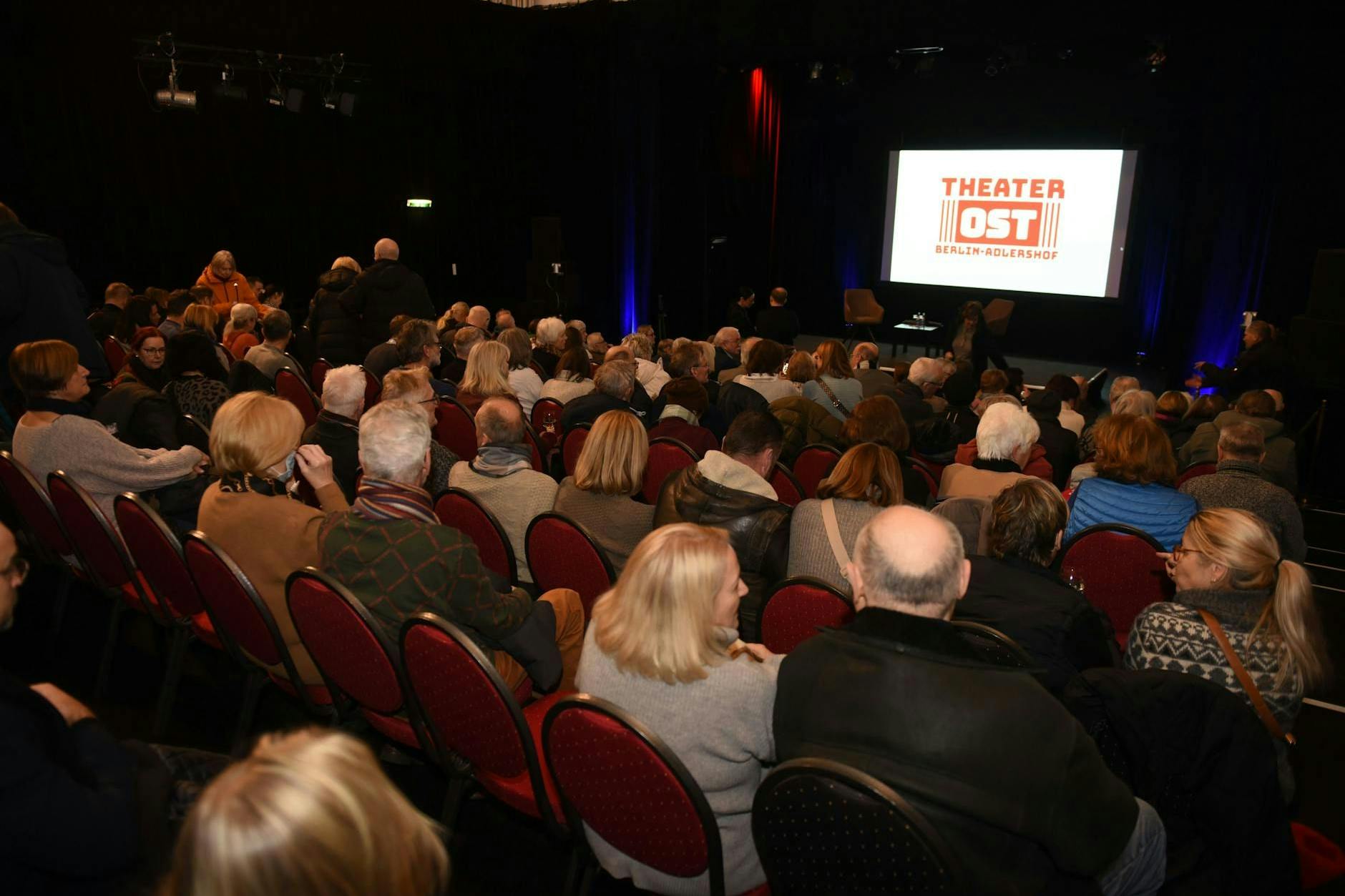 Podiumsdiskussion im Theater Ost -Perspektivwechsel