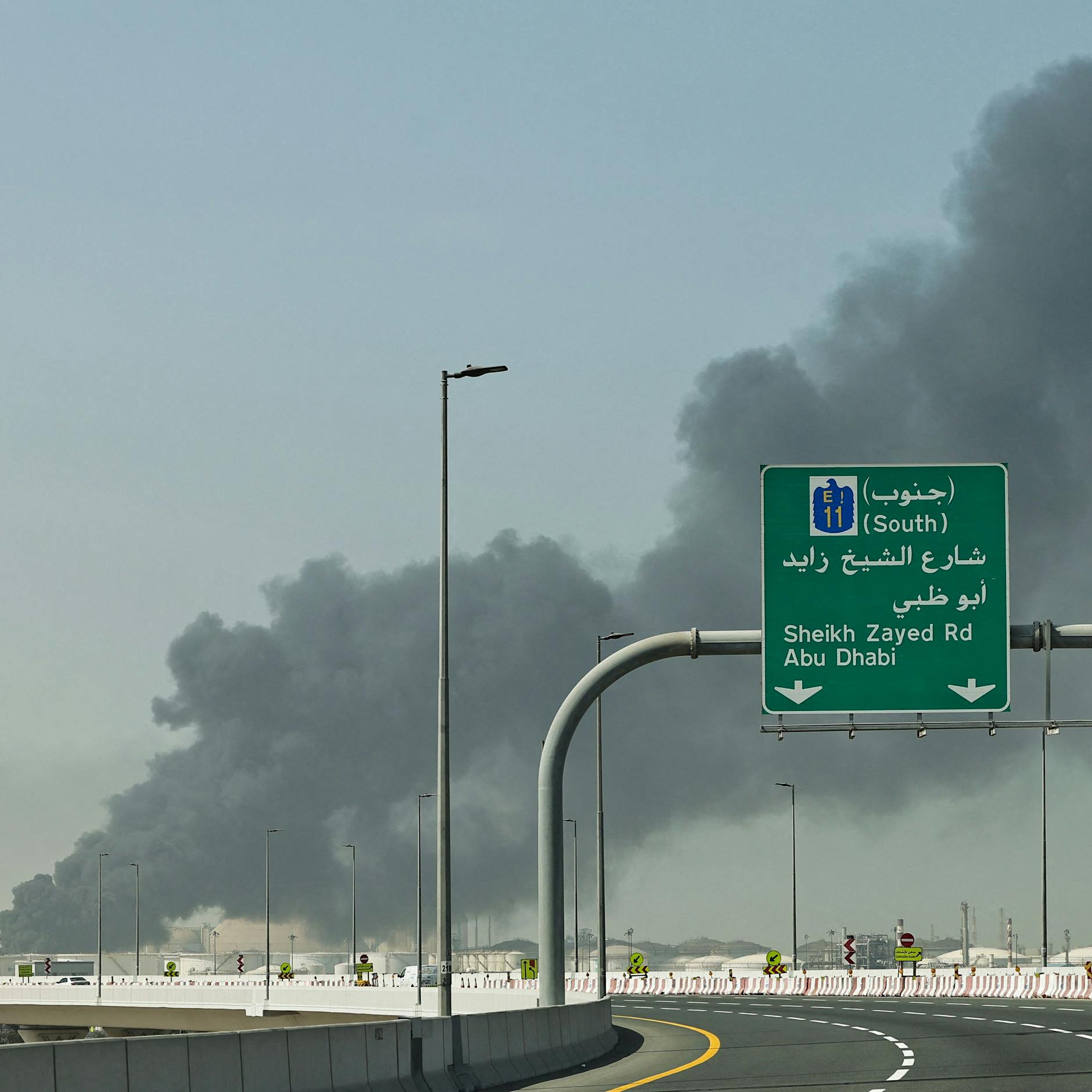 Nach den Angriffen auf den Iran sitzen Tausende Touristen fest