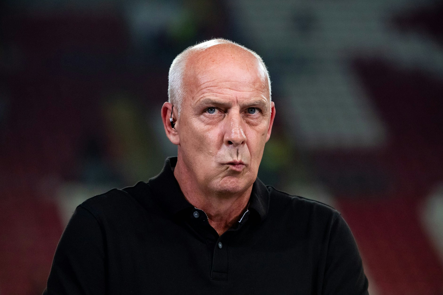 Von Frauenfußball hält Mario Basler nichts.