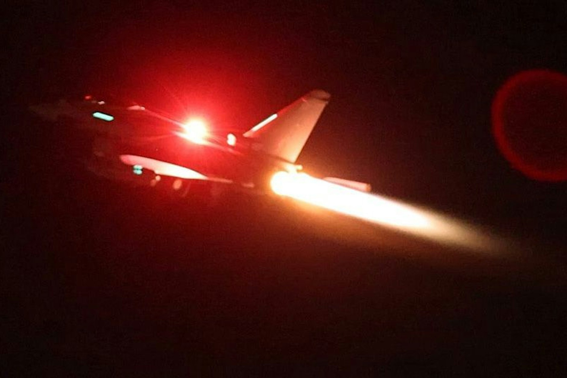 Ein Kampfflugzeug der Royal Air Force beim Start vom Stützpunkt Akrotiri (Archivbild).