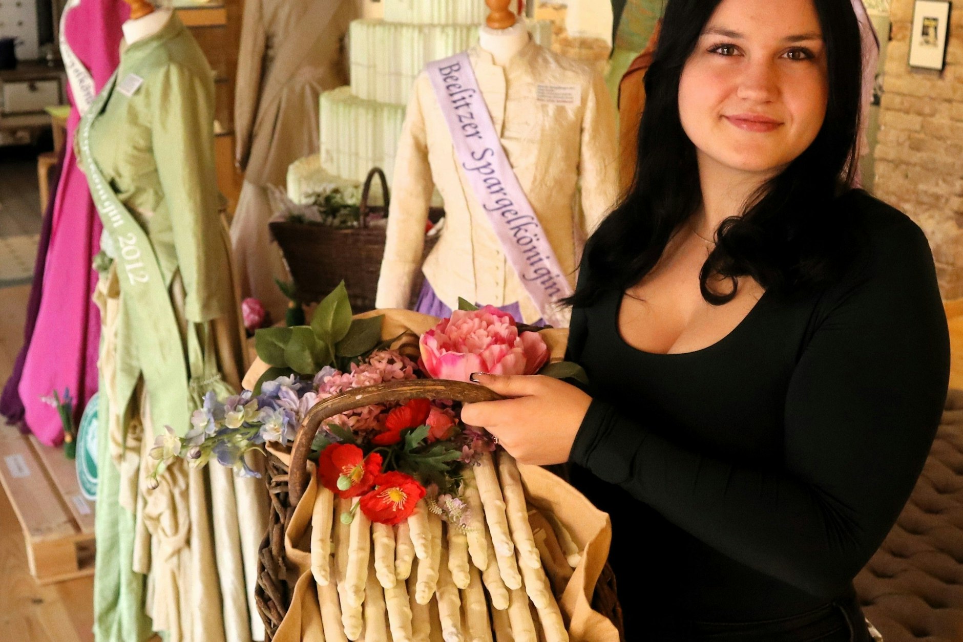 Die Beelitzerin Emely Friedrich wurde zur Spargelkönigin 2026 ernannt.