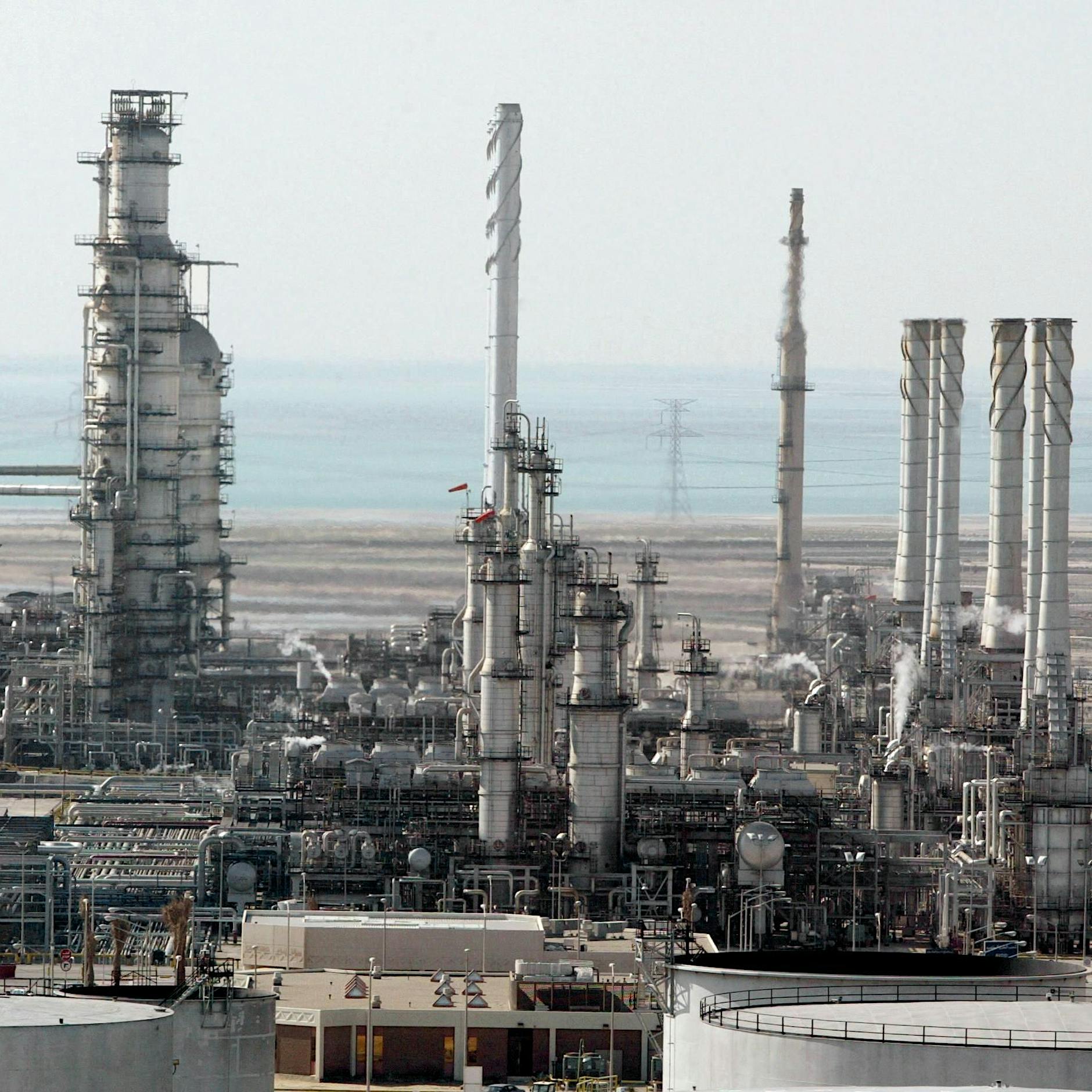 Angriffe auf Öl- und Gasunternehmen in Saudi-Arabien und Katar