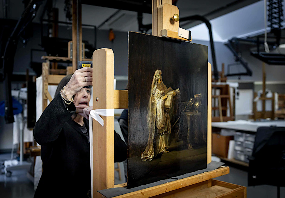 Große Sensation in kleinem Format: Das Amsterdamer Rijksmuseum&nbsp; zeigt einen soeben als echt anerkannten Rembrandt, „Die Vision des Zacharias im Tempel“ aus dem Jahr 1633.