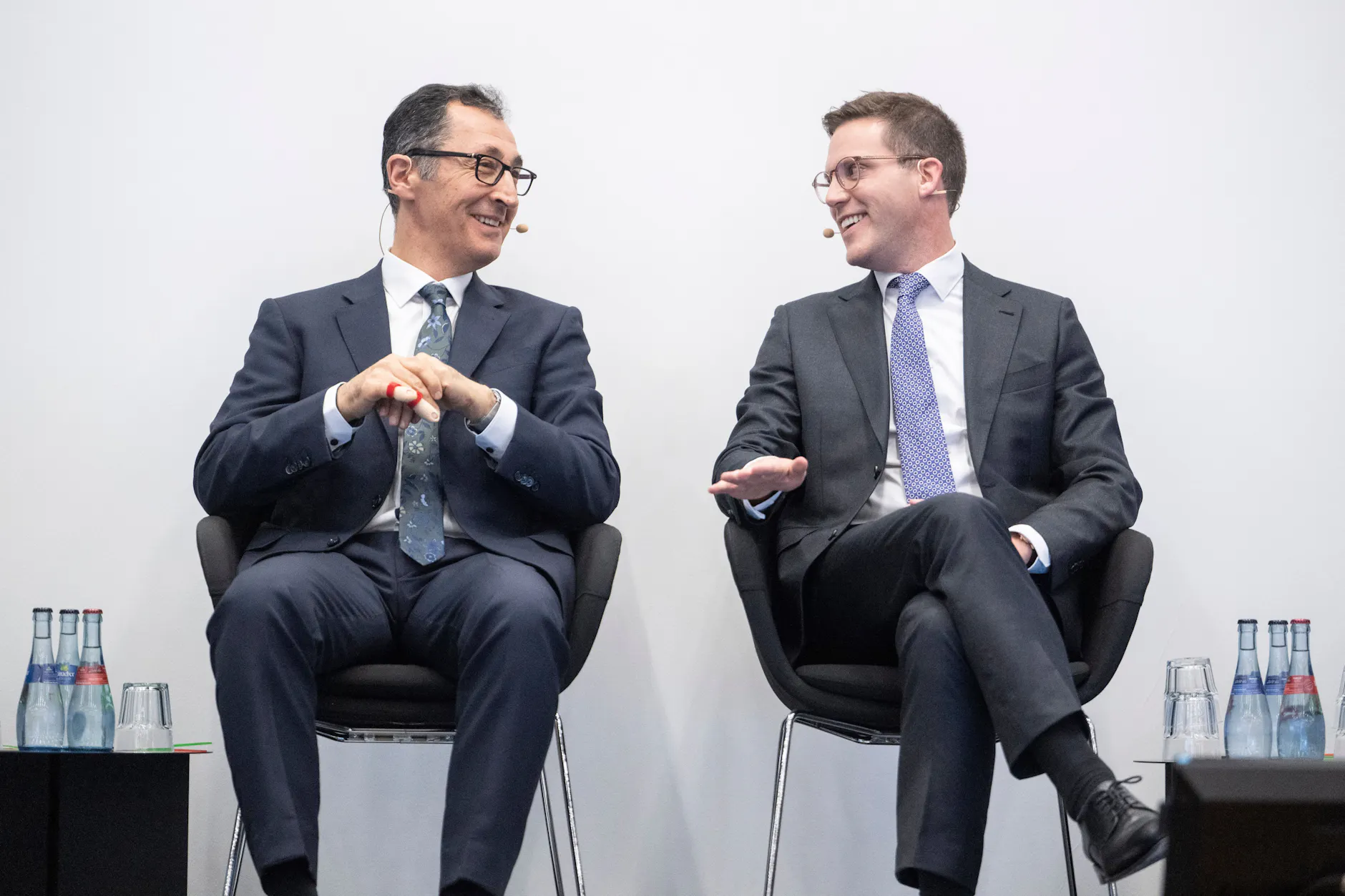 Spitzenkandidaten der Landtagswahl Baden-Württemberg 2026: der Grüne Cem Özdemir (l.) neben Manuel Hagel (CDU).