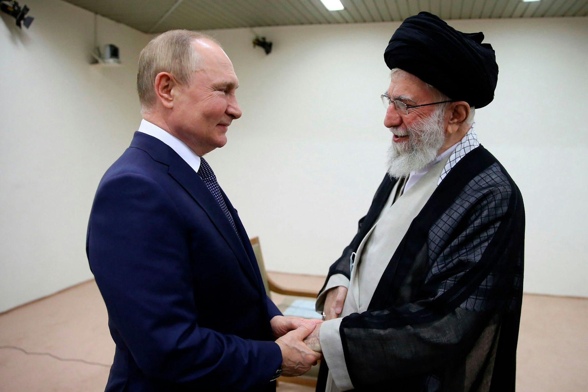 Ayatollah Ali Chamenei und der russische Präsident Wladimir Putin in Teheran vor etwa zwei Jahren.