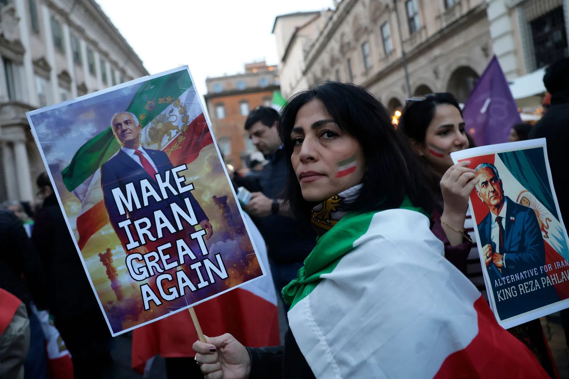 Rom: Anhänger von Reza Palawi demonstrieren für einen freien Iran.