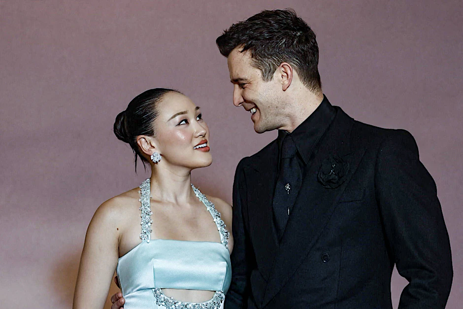 Yerin Ha und Luke Thompson spielten in der diesjährigen „Bridgerton“-Staffel die Hauptrollen.