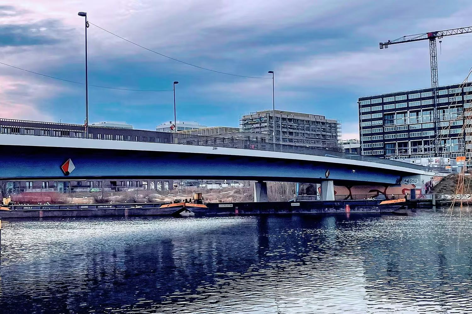 Hier herrscht bald ein Verkehrschaos. Die Senatsverwaltung für Verkehr rät, die Nordhafenbrücke künftig zu umfahren.