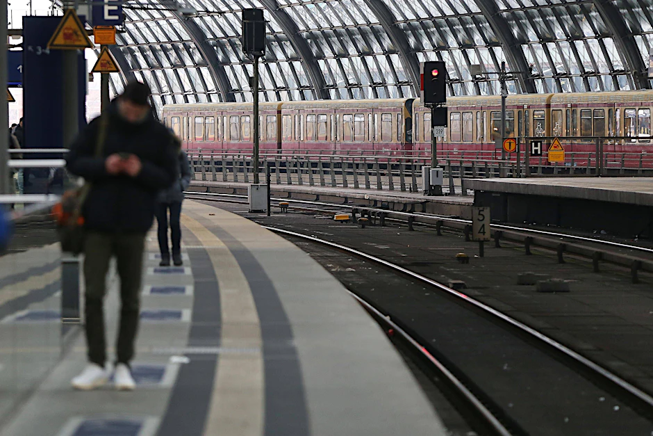 Mehrere S-Bahnstrecken sind derzeit in Berlin unterbrochen.
