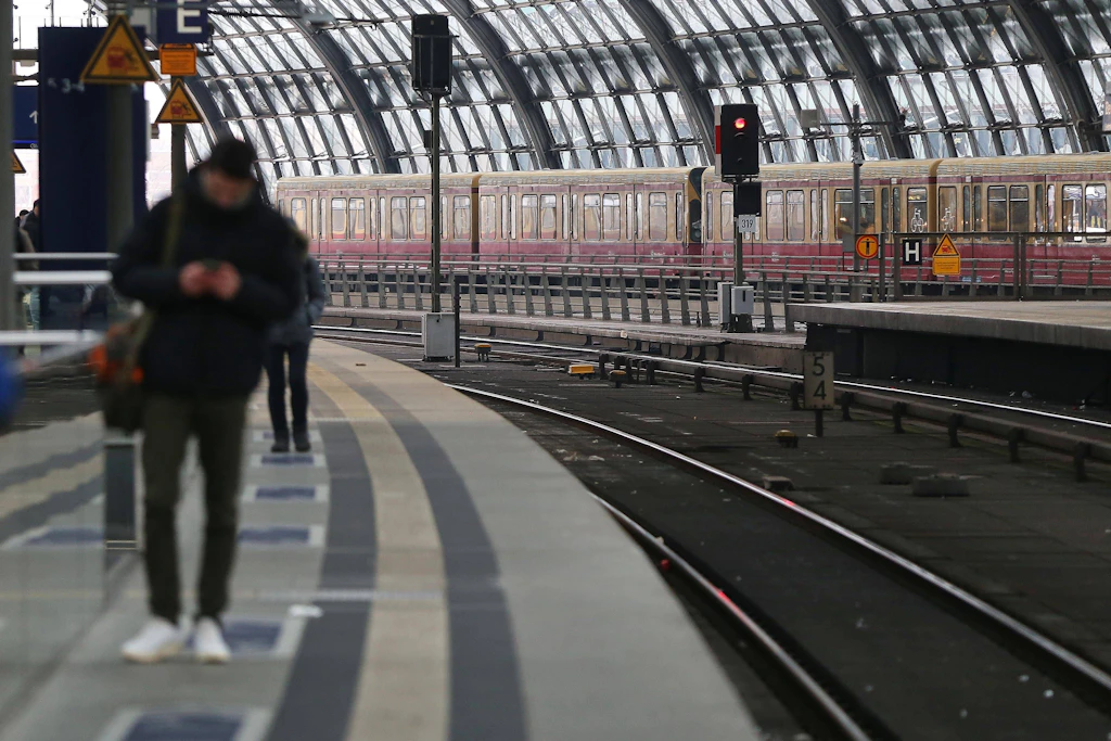 Mehrere S-Bahnstrecken sind derzeit in Berlin unterbrochen.
