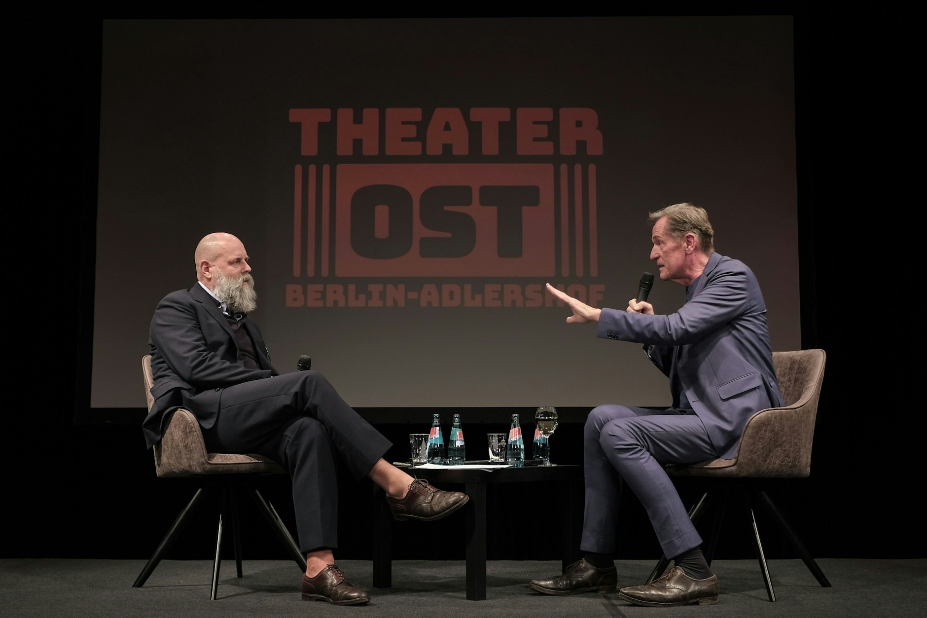 Mathias Döpfner und Holger Friedrich debatieren in der Reihe „Perspektivwechsel“ im Theater Ost.