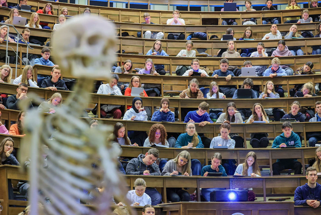 Landarztquote: Uni Jena ermöglicht Medizinstudium ohne Numerus clausus