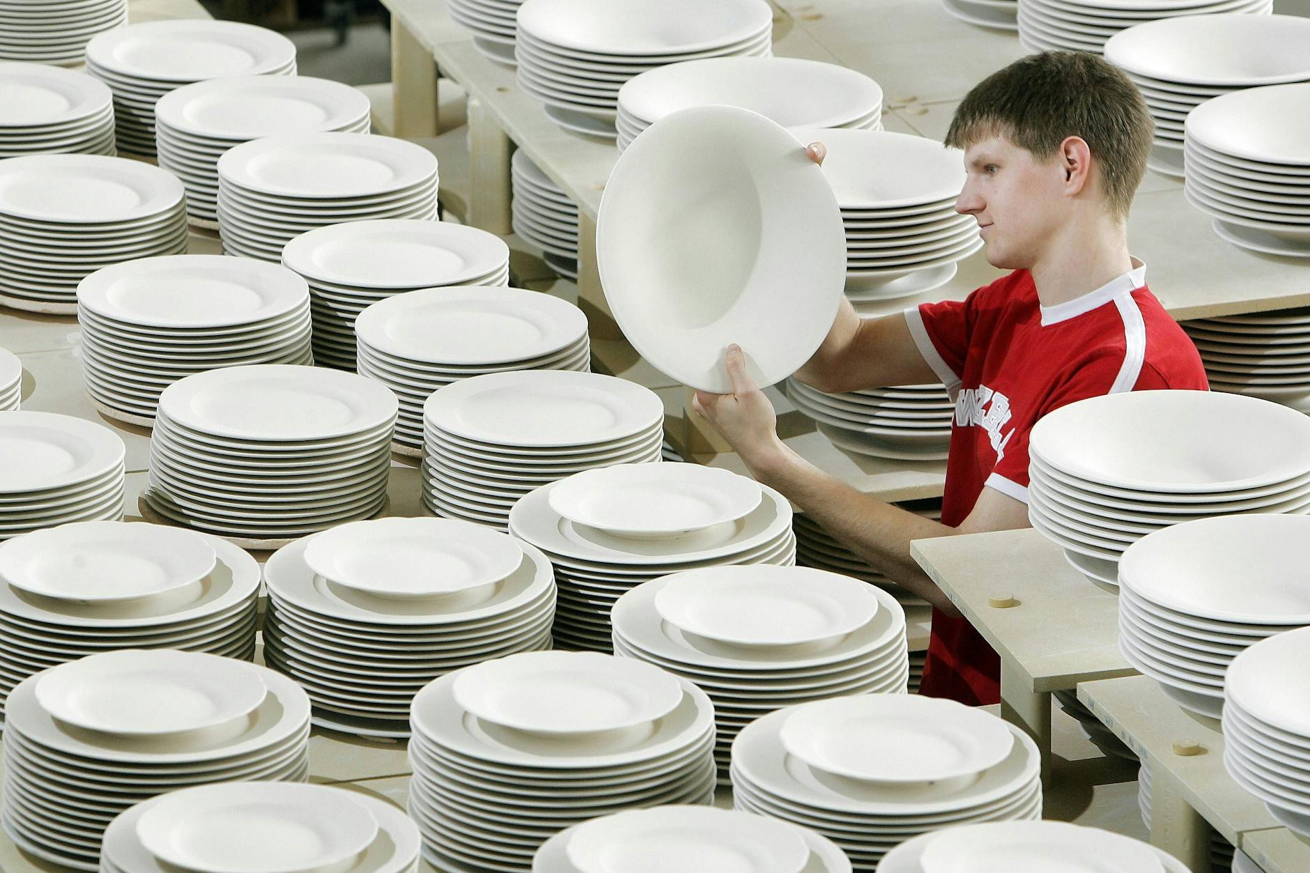 Schon zu DDR-Zeiten war Kahla das Zentrum der Porzellanherstellung im Osten Deutschlands. Und auch nach der Wende blieb Kahla-Porzellan erfolgreich.