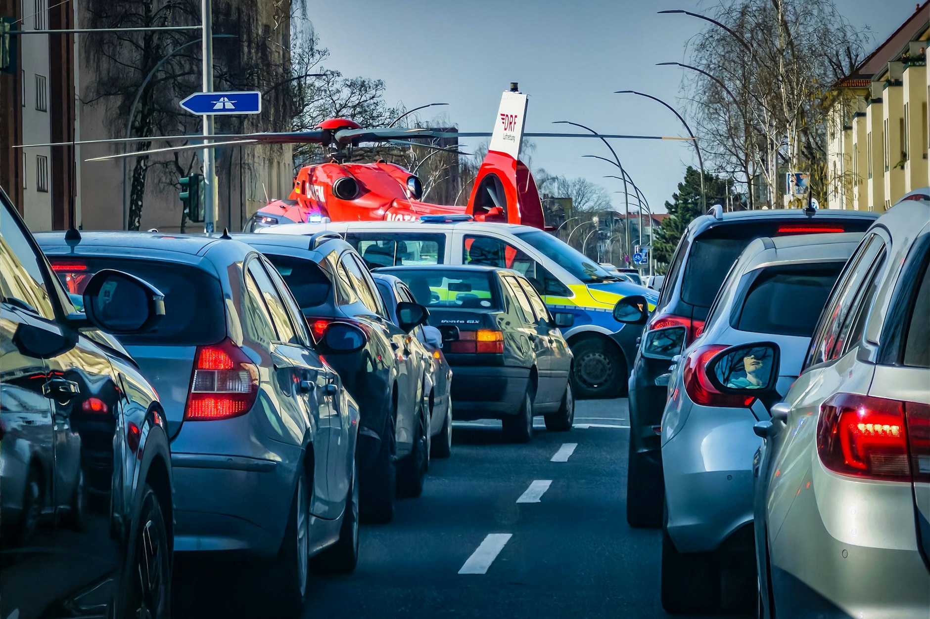(Symbolfoto) 37 Menschen sind vergangenes Jahr in Berlin bei Verkehrsunfällen gestorben.