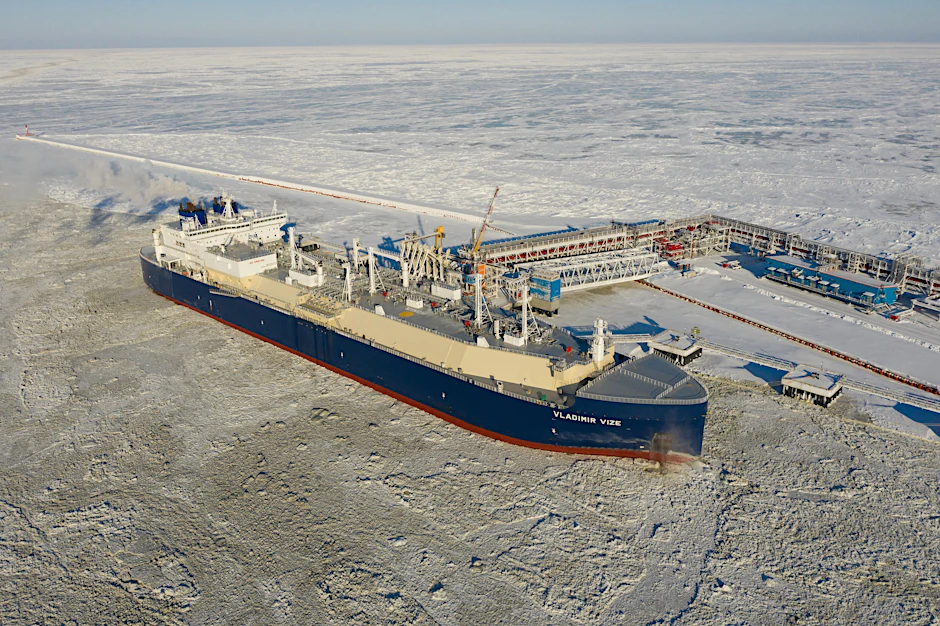 Sabetta, Region Tjumen, Russland: Der Gastanker „Wladimir Vize“ wird am Liegeplatz von Yamal LNG mit Flüssigerdgas beladen. (Symbolbild)